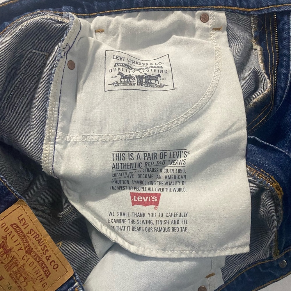men’s Levi's Blue Straight regular fit 505 Jeans W38L30 - Picture 9 of 10
